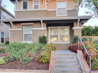 27404 Riverside Ln, Valencia, CA 91354