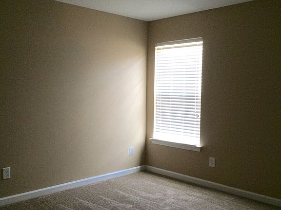 655541_Bedroom Two_04062016