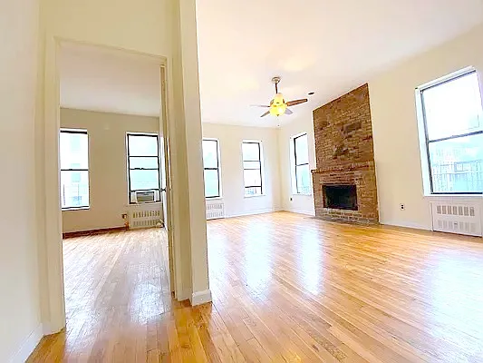 Rented by Manhattan Spaces | media 11