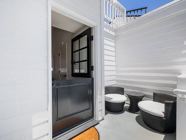 117 Marine Ave #B — Photo 33