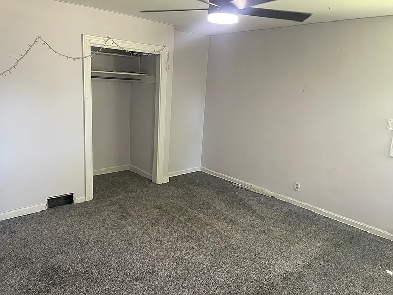 220 Williams St — Photo 11