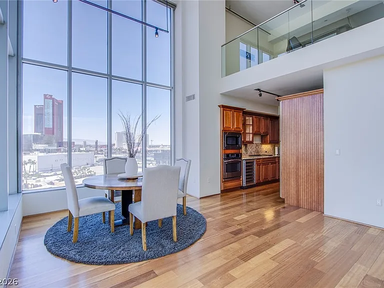 360 E Desert Inn Rd #1008 — Photo 6
