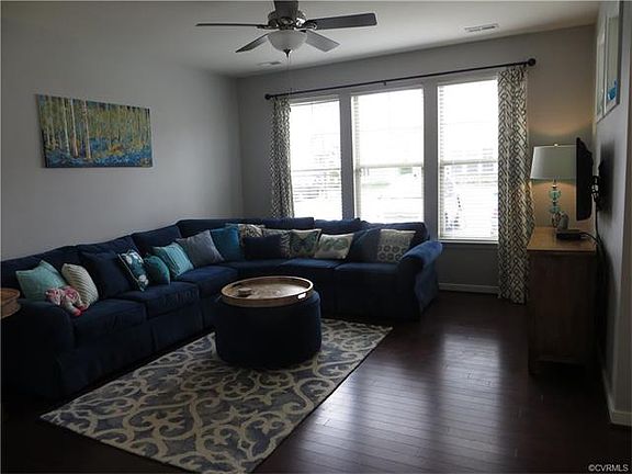 3rd image of 8062 Ellendale Dr #8062
