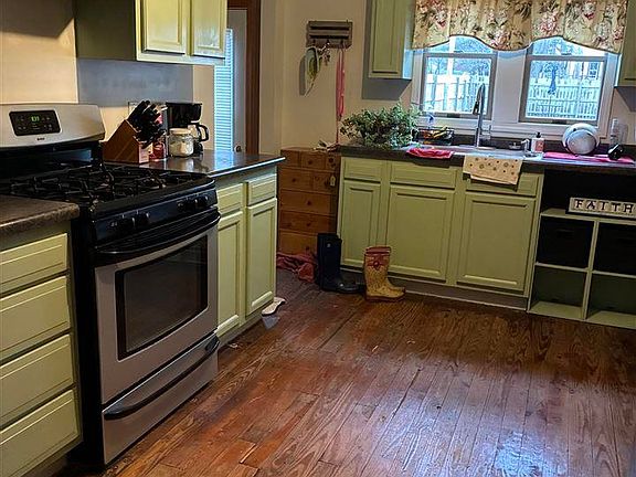 2nd image of 2435 N 11th St