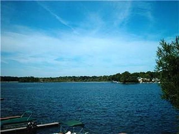 4th image of 864 Wolverine Dr