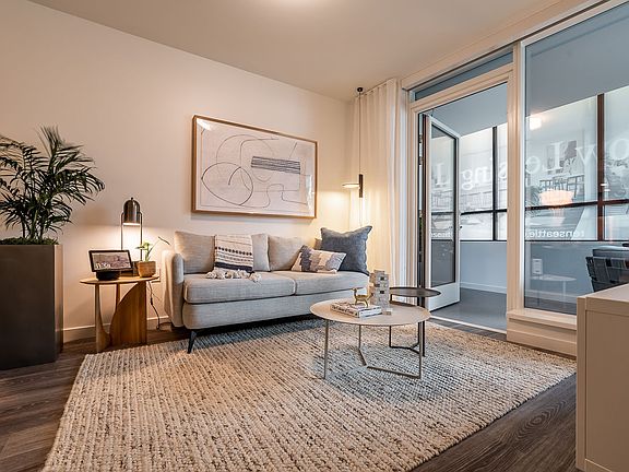 3rd image of 2014 Fairview Ave #10555706