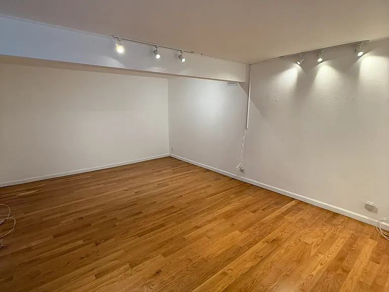 2805.5 Greenwich St #2805.5 — Photo 6