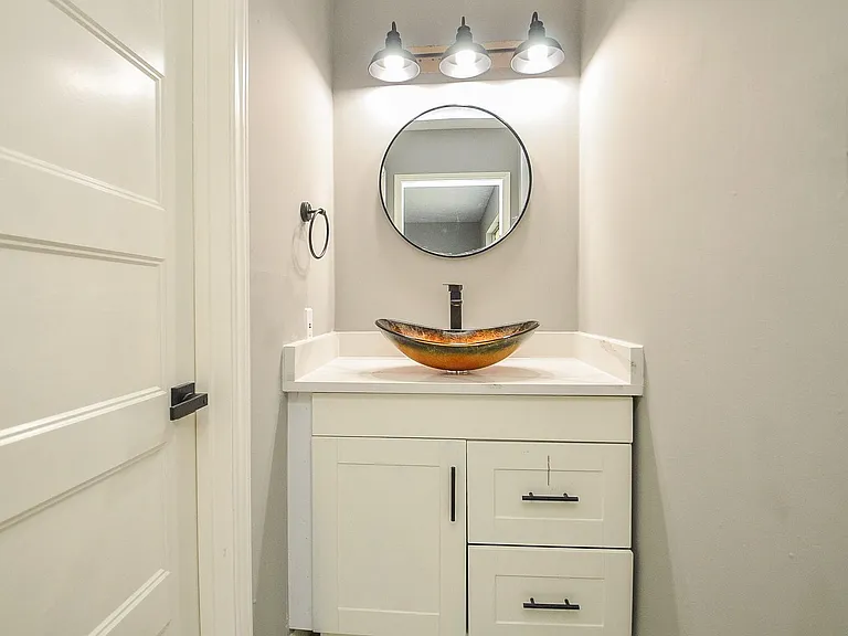 9211 Abbey Chase Ln — Photo 25