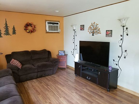 5th image of 30 Cliff Ln