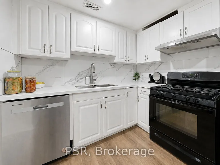 1479 Bancroft Dr #BASEMENT — Photo 10