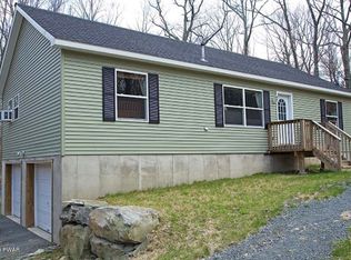 Dogwood Ter, Milford, PA 18337