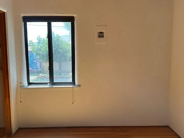 1361 Santa Rosa Dr — Photo 11