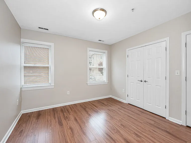 1360 Main St — Photo 6