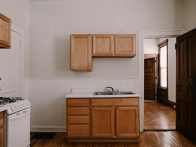 2117 Colfax — Photo 4