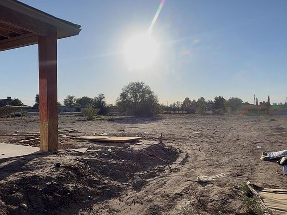 5th image of 391 Flor Bonita Ave