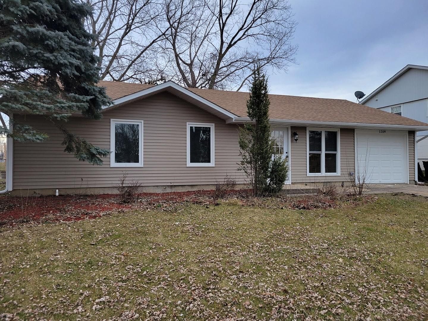 1209 Alexander Ave, Streamwood, IL 60107 Zillow