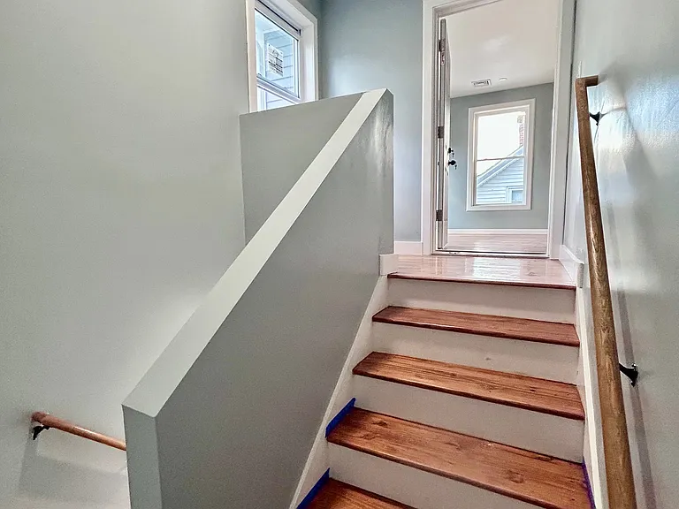 24 Vandewater St #2 — Photo 3