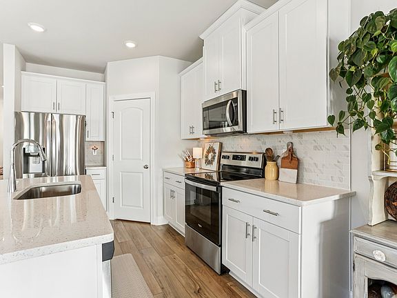 5th image of 4321 Skyridge Dr