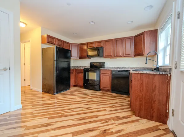52 River Village Drive #52, Milford, ME 04461