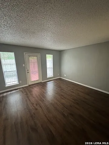 2 bed, 1.5 bath, 1303 sqft, $1,150 — Photo 4