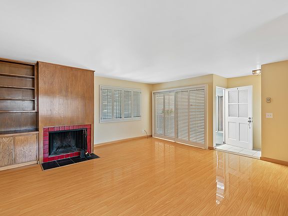 4th image of 850 Arcadia Ave Unit 9