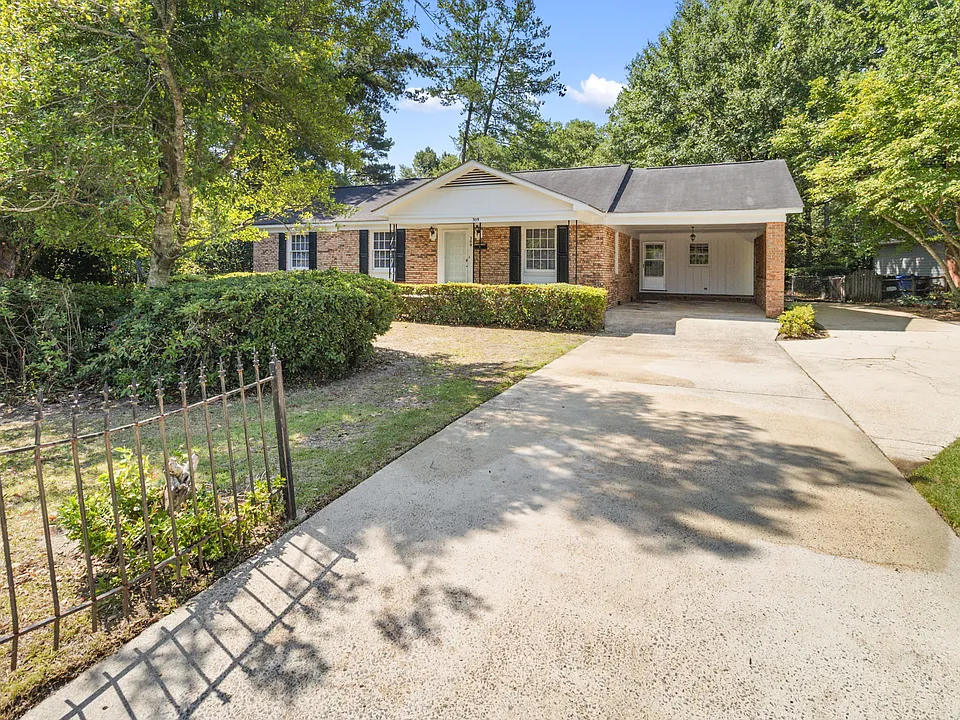 309 Kenwood Dr