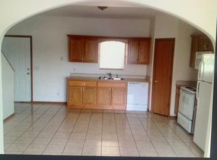 707 Gibbs Ave #3, Mount Vernon, MO 65712