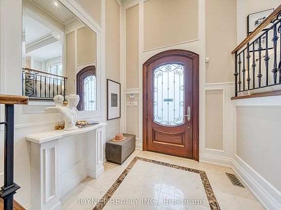 3rd image of 126 Parkview Ave