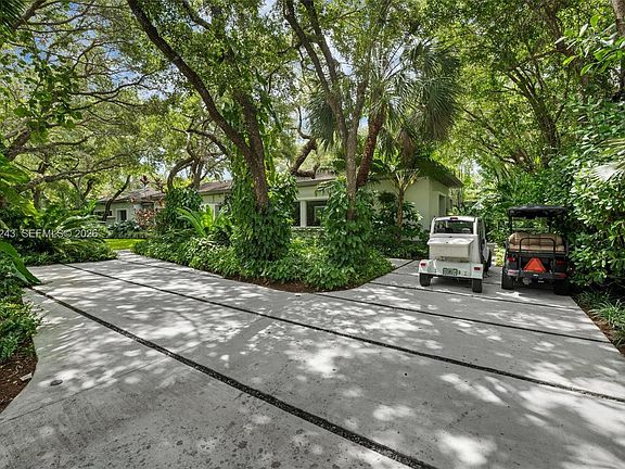 4th image of 6080 SW 102nd St