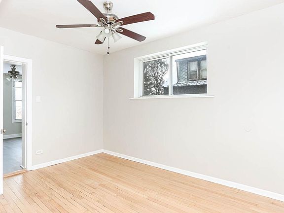 4th image of 8911 S Hermitage Ave #2