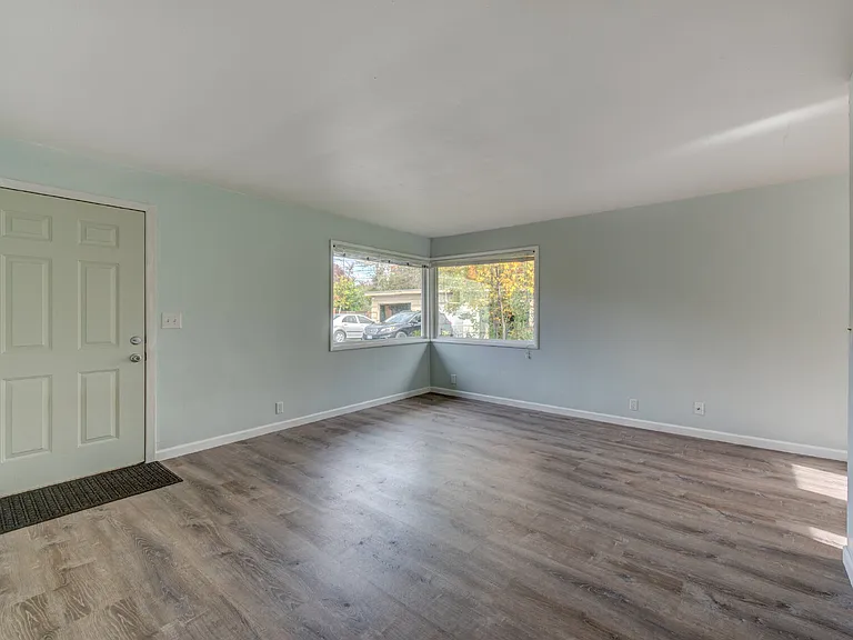 1417 Jefferson St — Photo 10