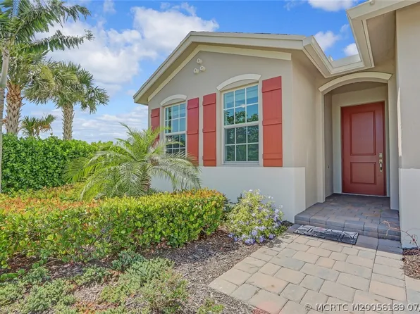 1630 NE Skyhigh Ter, Jensen Beach, FL 34957