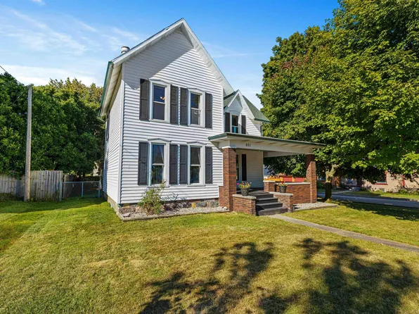 521 E Maumee St, Angola, IN 46703