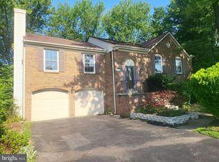 13310 Point Rider Ln, Herndon, VA 20171