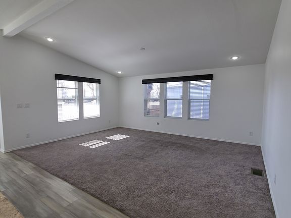 5th image of 3950 E Philip Ave