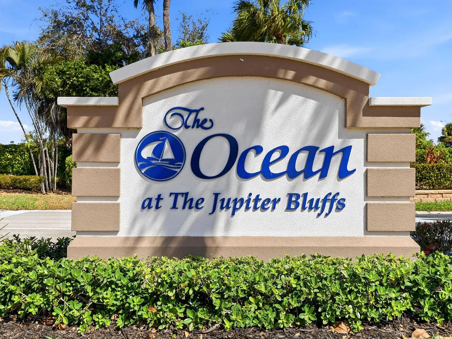 401 Ocean Bluffs Blvd — Photo 2