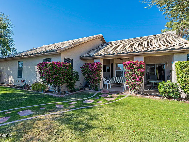 9023 W Lisbon Ln — Photo 71
