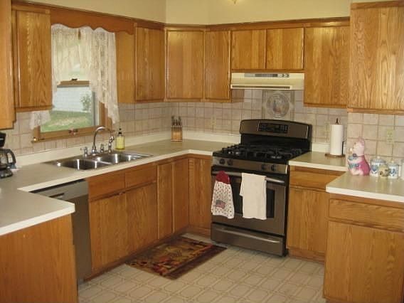 2nd image of 4905 W Terry Ave