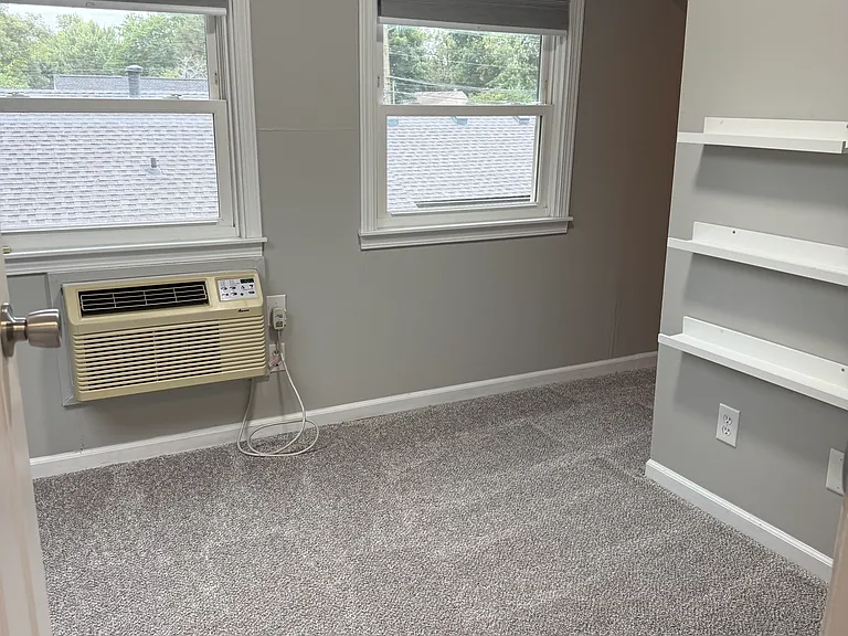 5444 Cedar St — Photo 14