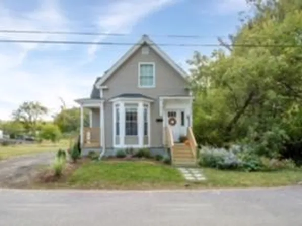 20 Fall Brook St, Portland, ME 04103