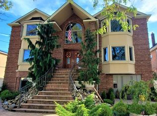 9706 161st Ave, Howard Beach, NY 11414