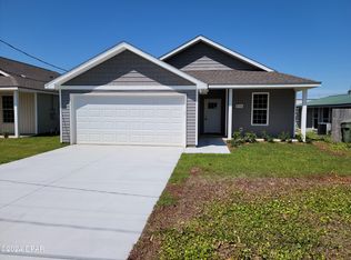 516 Pennsylvania Ave, Lynn Haven, FL 32444