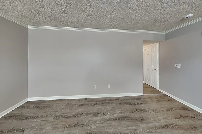 2 bed, 1.5 bath, 1172 sqft, $1,200 — Photo 3