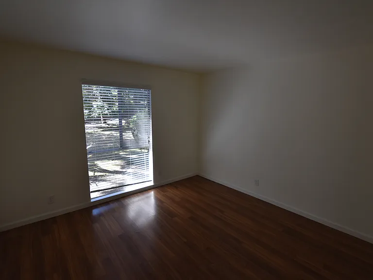 675 Sharon Park Dr #147 — Photo 17