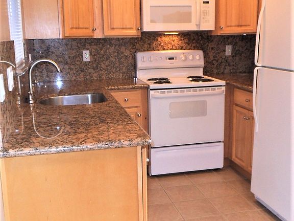 5th image of 120 Portola Dr APT 11