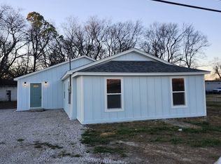 105 N Shawnee St, Catoosa, OK 74015