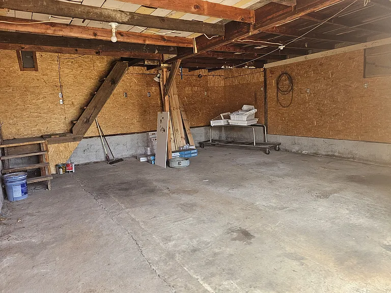 1060 Mulberry St — Photo 26