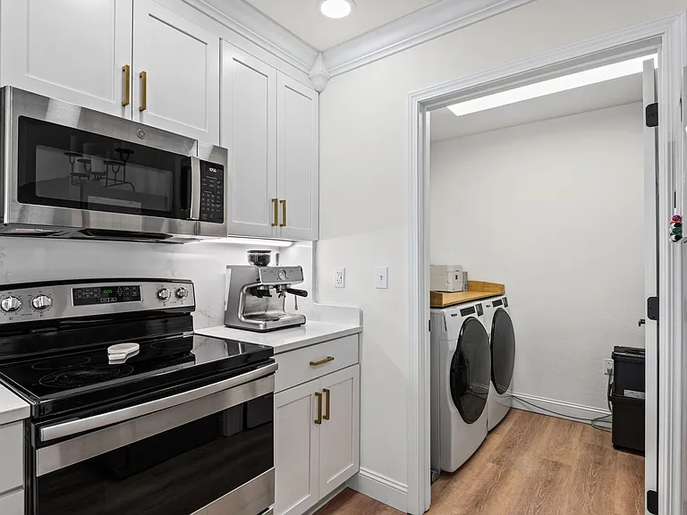 (note, the tenant will provide their own washer and dryer)
