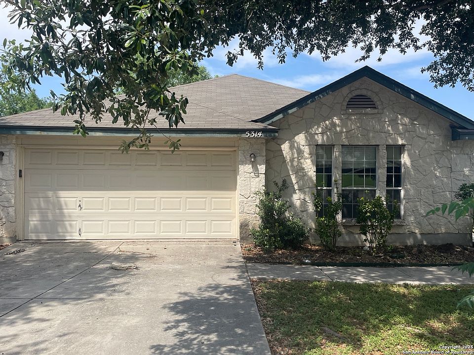 2nd image of 5314 Lost Tree