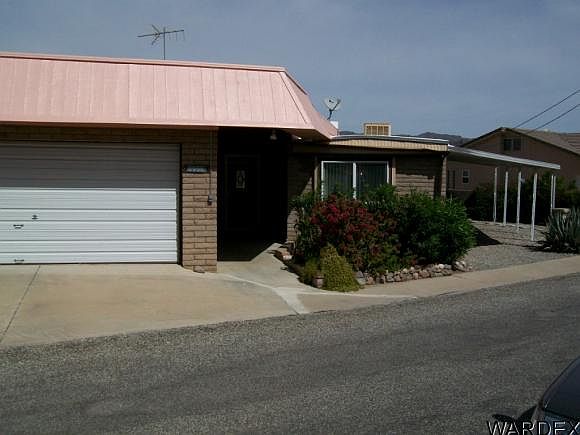 1st image of 895 Linger Dr